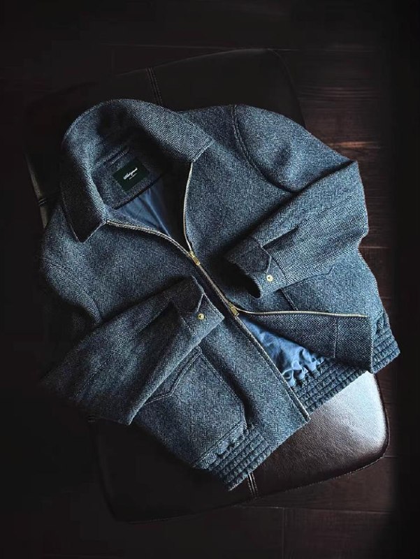 Бомбер в узор herringbone
